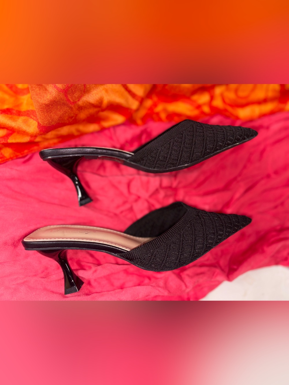 Textured Black Pointed-Toe Kitten Heel Mules